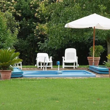 Casa Vacanze Le Querce Дом отдыха *
